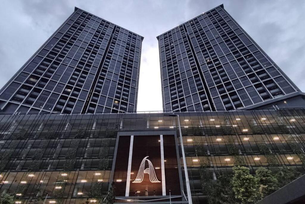 Comfort Bedroom @ Aera Residence Petaling Jaya Ngoại thất bức ảnh