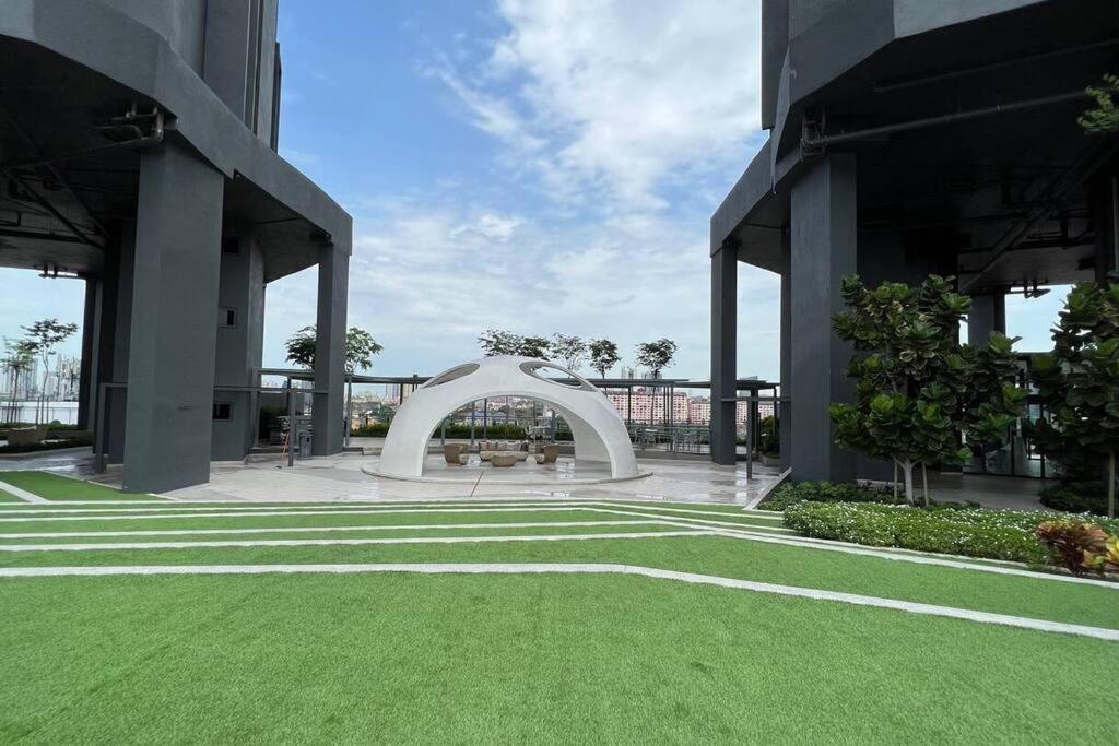Comfort Bedroom @ Aera Residence Petaling Jaya Ngoại thất bức ảnh
