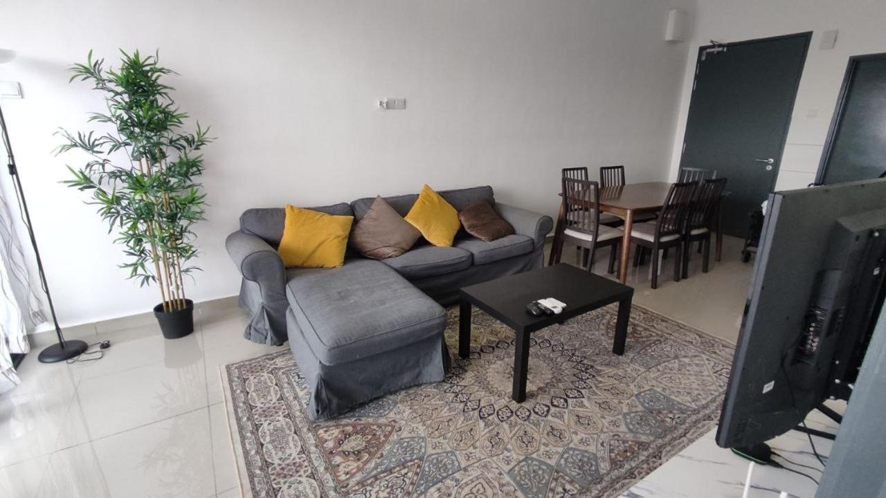 Comfort Bedroom @ Aera Residence Petaling Jaya Ngoại thất bức ảnh