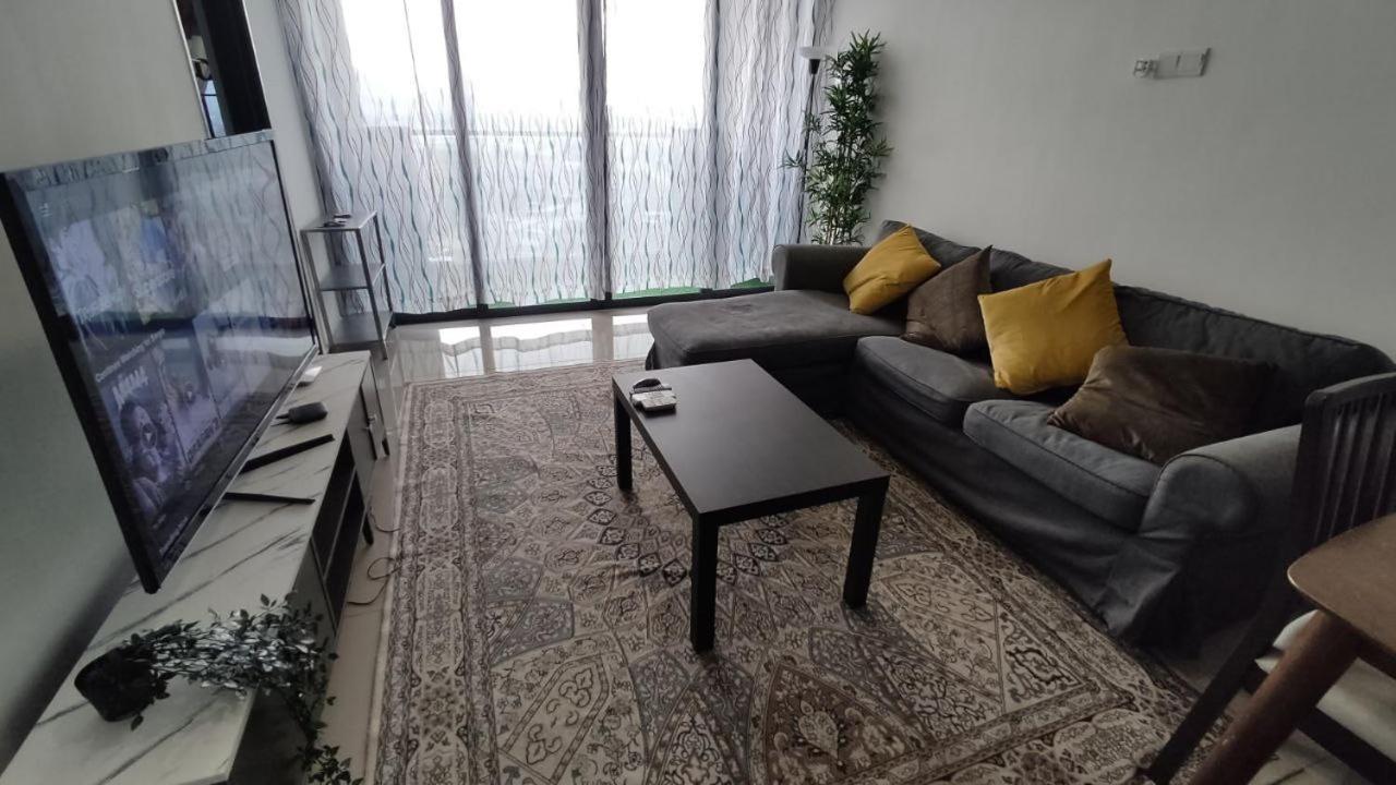 Comfort Bedroom @ Aera Residence Petaling Jaya Ngoại thất bức ảnh