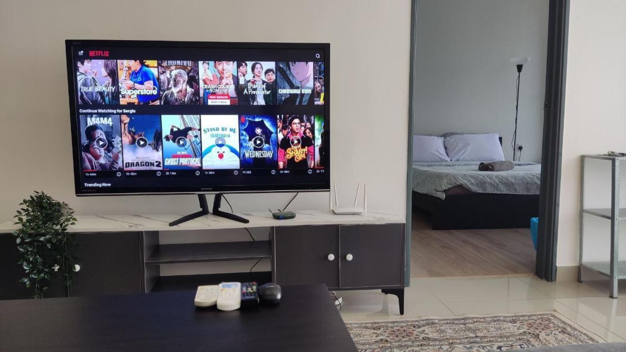 Comfort Bedroom @ Aera Residence Petaling Jaya Ngoại thất bức ảnh