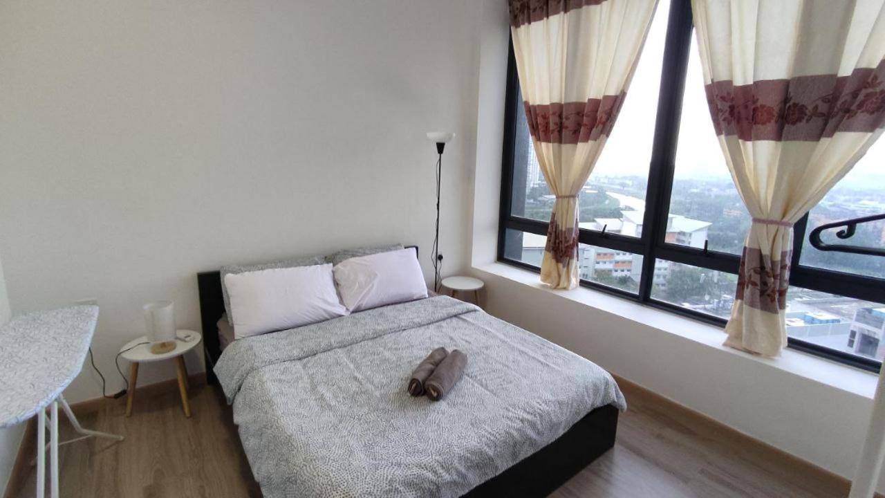 Comfort Bedroom @ Aera Residence Petaling Jaya Ngoại thất bức ảnh