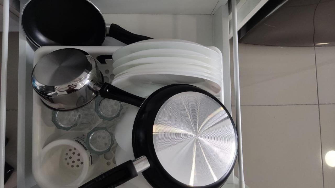 Comfort Bedroom @ Aera Residence Petaling Jaya Ngoại thất bức ảnh